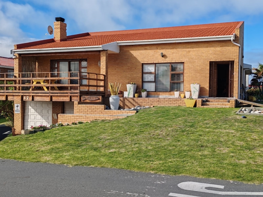 3 Bedroom Property for Sale in Perlemoenbaai Western Cape